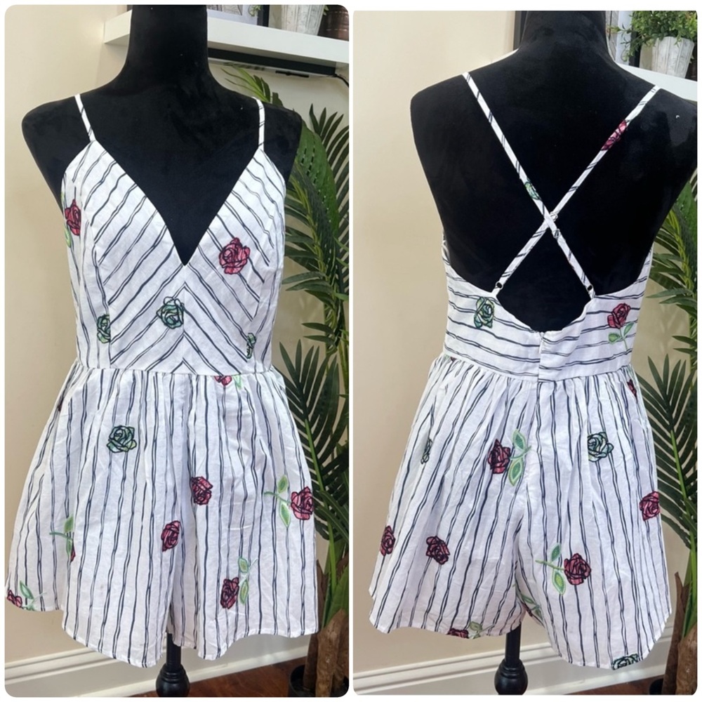 Style Rack Very Rosey White Navy Striped Romper Large